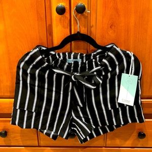 Paper bag waist shorts cute boutique purchase